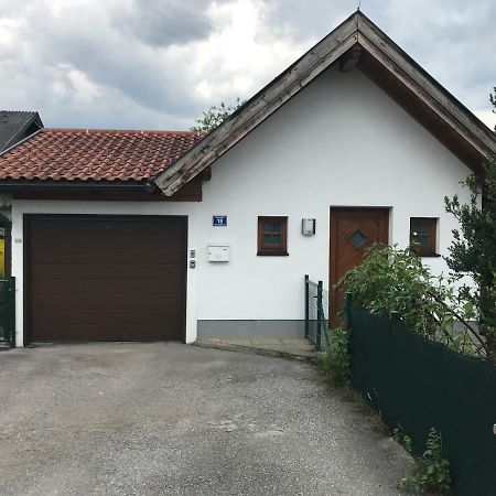 Knusperhaus Mit Garten Salzburgo Exterior foto