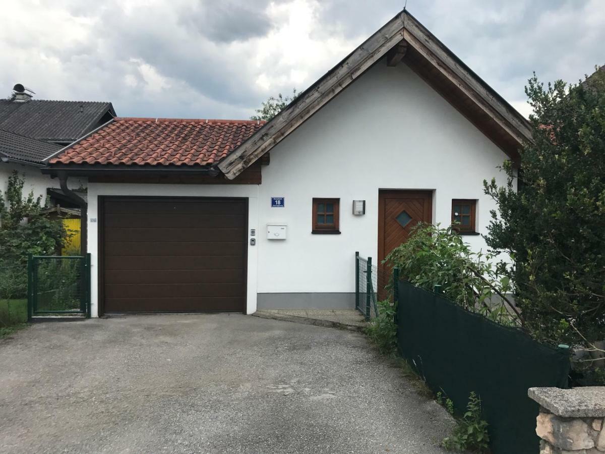 Knusperhaus Mit Garten Salzburgo Exterior foto